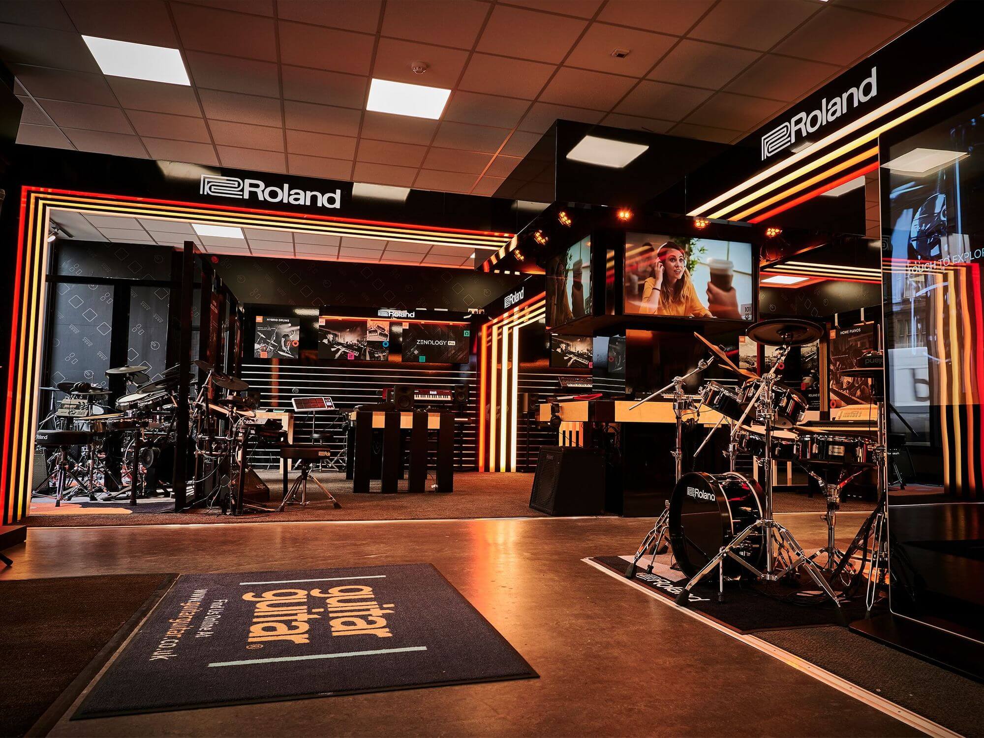 Roland’s new retail stores let customers customise the store’s lighting