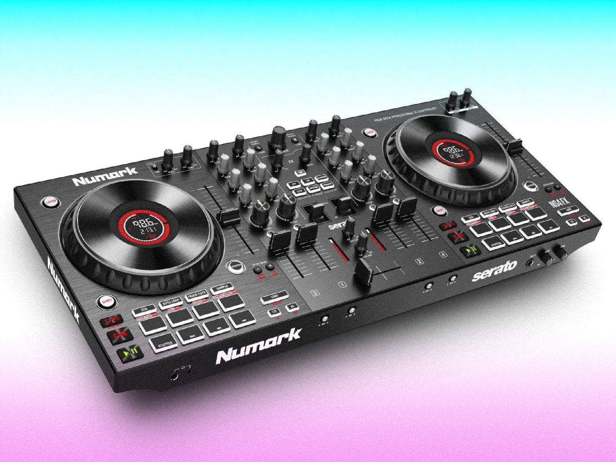 Numark’s NS4FX is a fourchannel controller ideal for club and