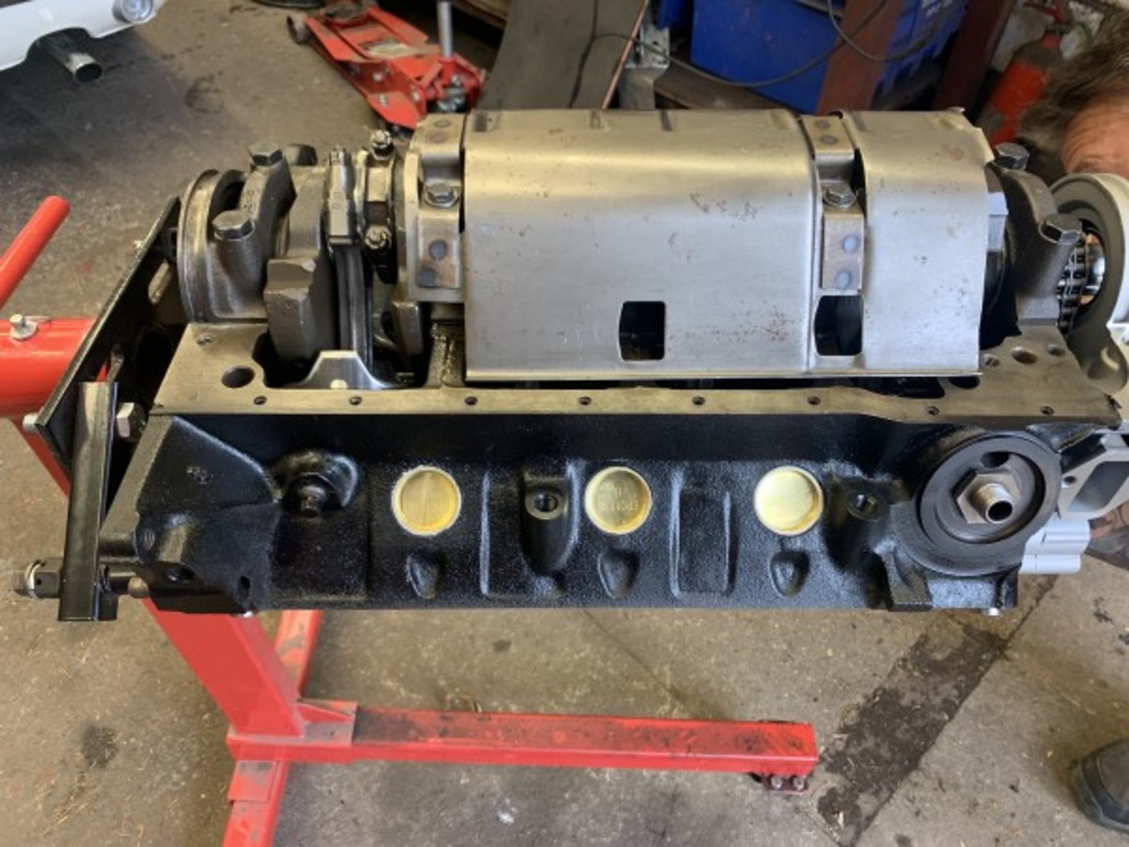 Mustang Spare Parts: 289 engine rebuilt