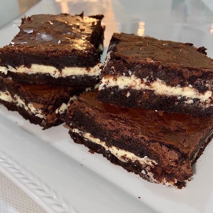 Beyaz Çikolatalı Brownie —