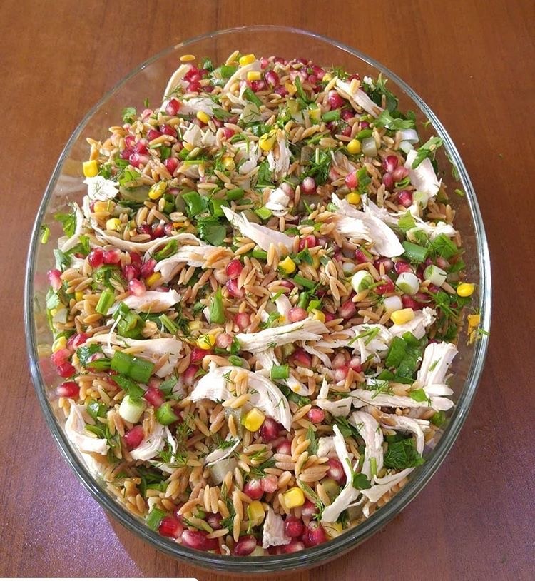 Tavuklu Arpa şehriye Salatası —