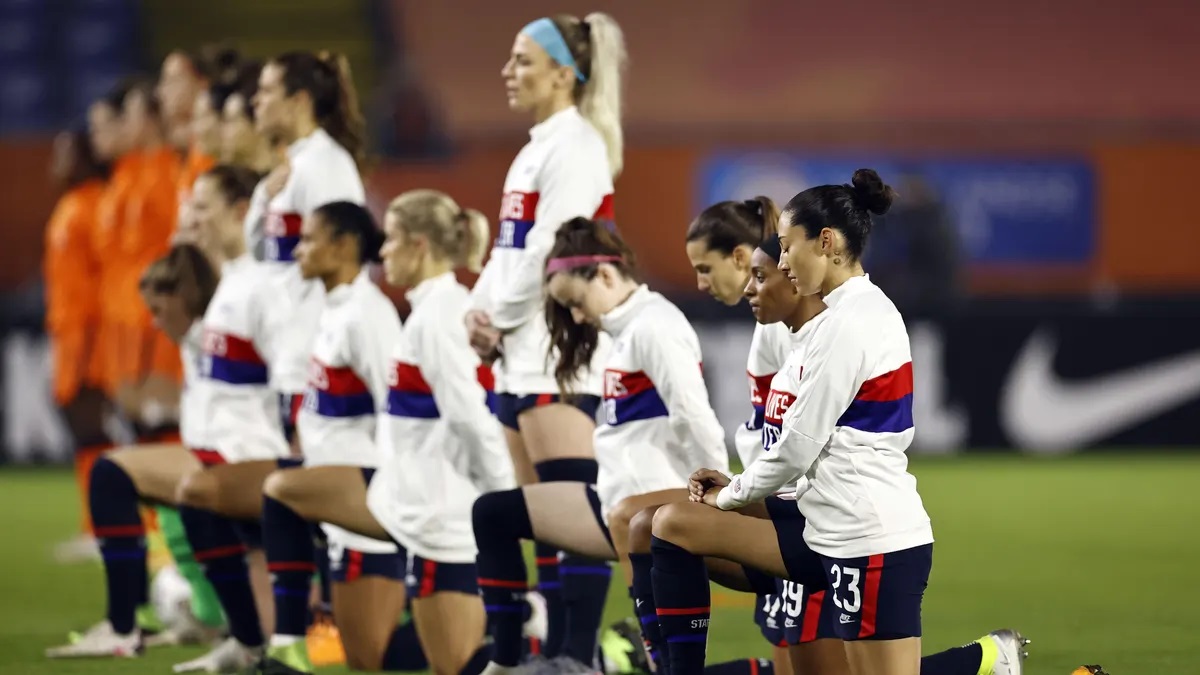 Rapinoe Blows Penalty Kick, U.S. Women’s Soccer Team Embarrasses Itself