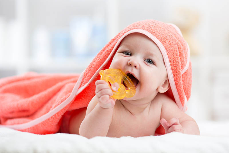 BabyZahnen Wenn Die Ersten Zähnchen Durchbrechen