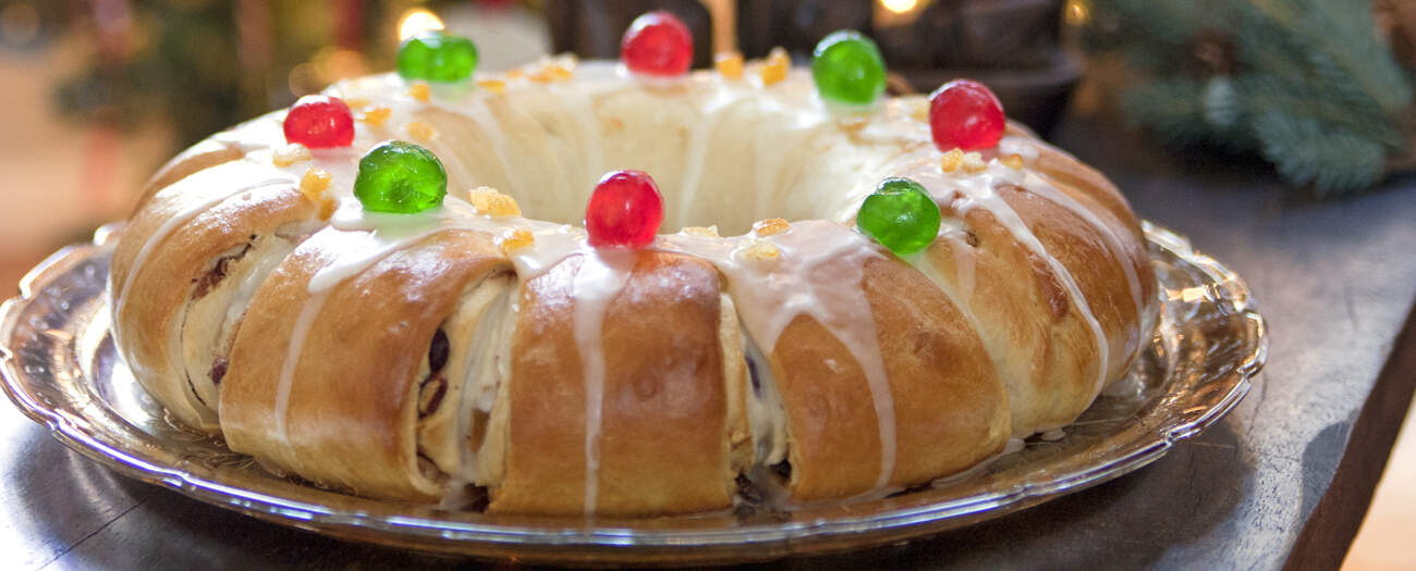 Rosca de Reyes (Three Kings Bread) Muy Bueno Cookbook