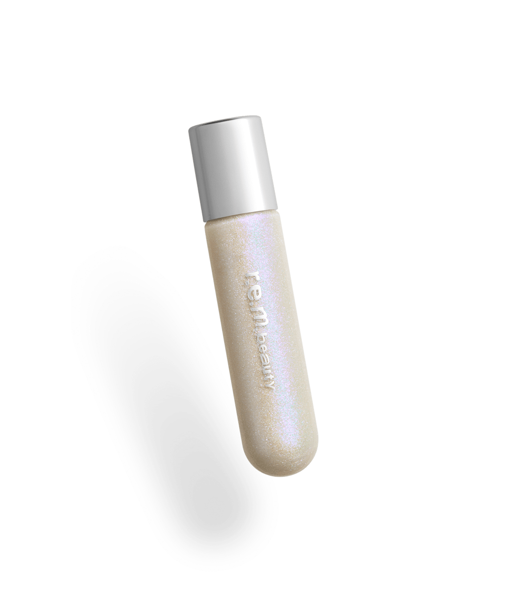 THE SUCCESS OF R.E.M. BEAUTY BY ARIANA GRANDE • MVC Magazine