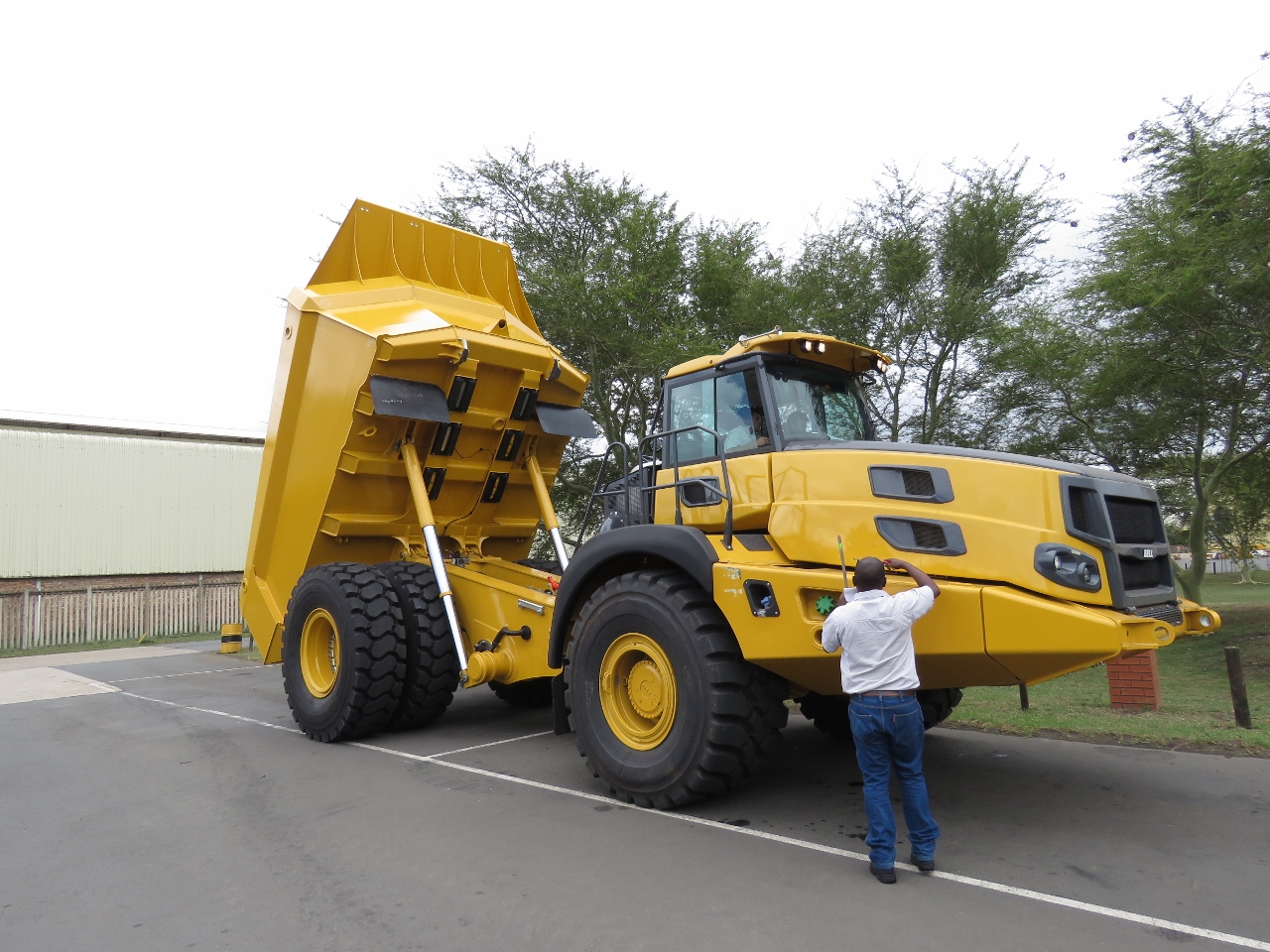 Bell Equipment factory tour MV Dirona