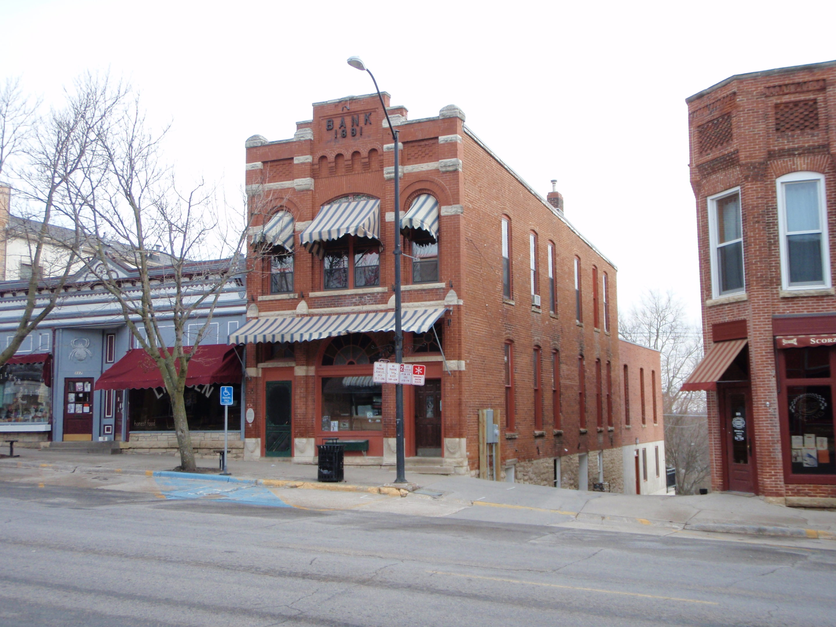 113 First Street W Mount Vernon Historic Preservation Commission