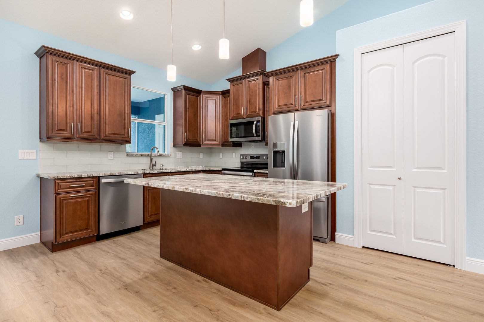 The Daysland Property MVM Custom Homes, Inc.