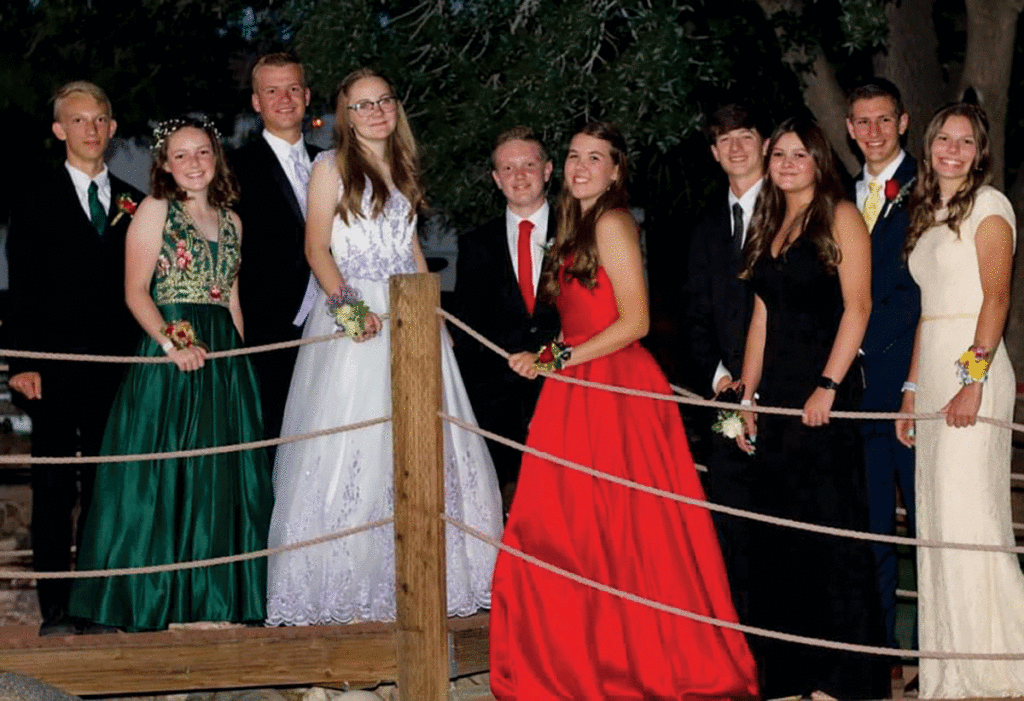 VVHS Students Celebrate Prom The Progress
