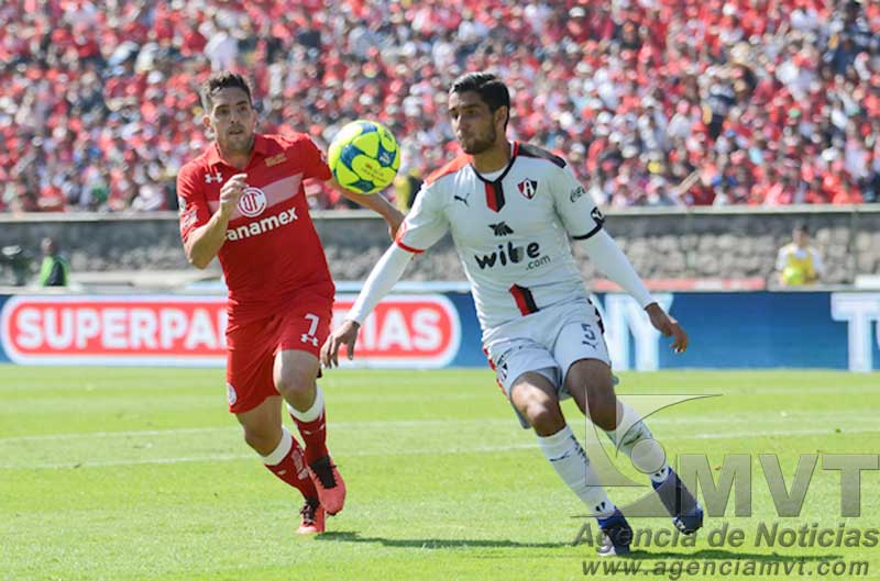 Toluca golea al Atlas y se despide del "Chivo" Córdova
