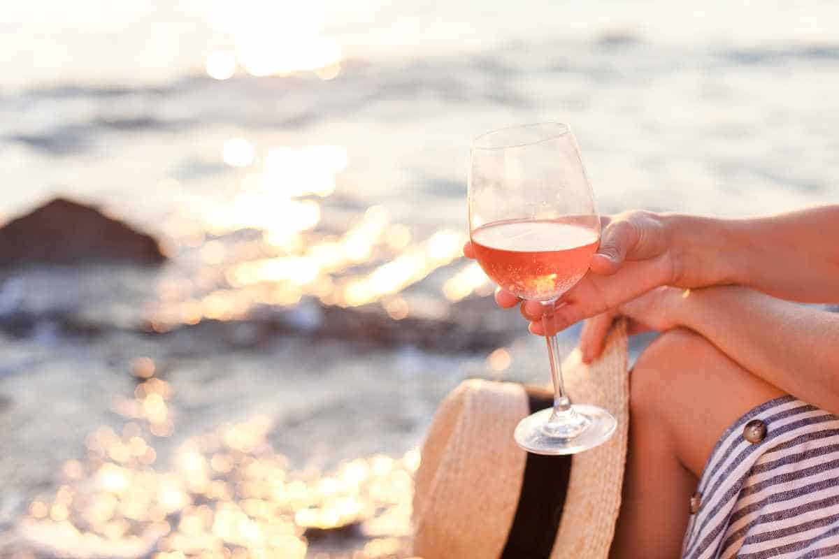 Is Vineyard Haven a Dry Town? Liquor Laws on The Vineyard