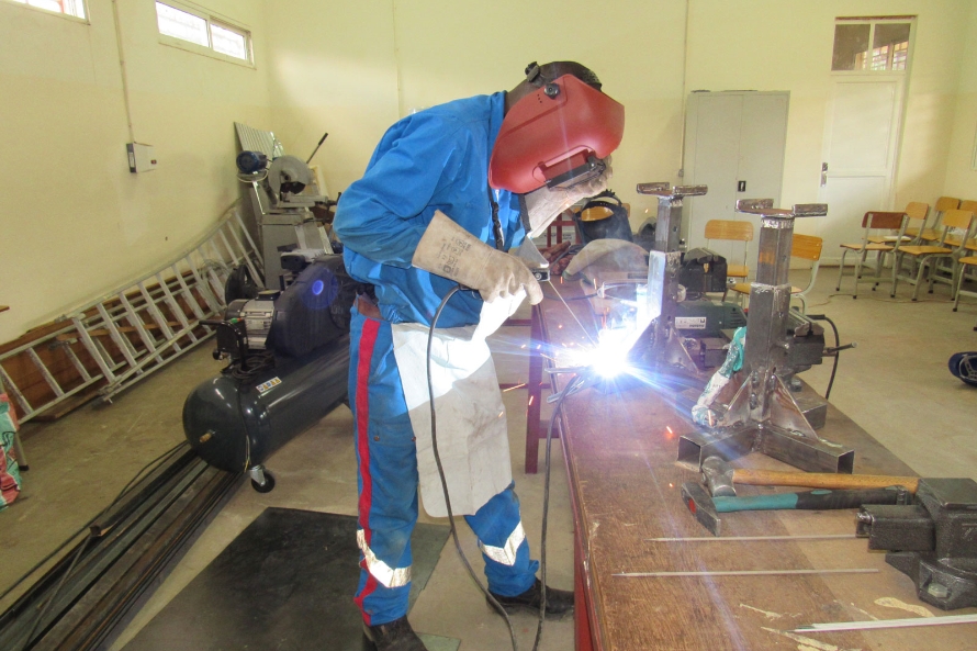 Construction métallique du Collège Technique Mwapusukeni