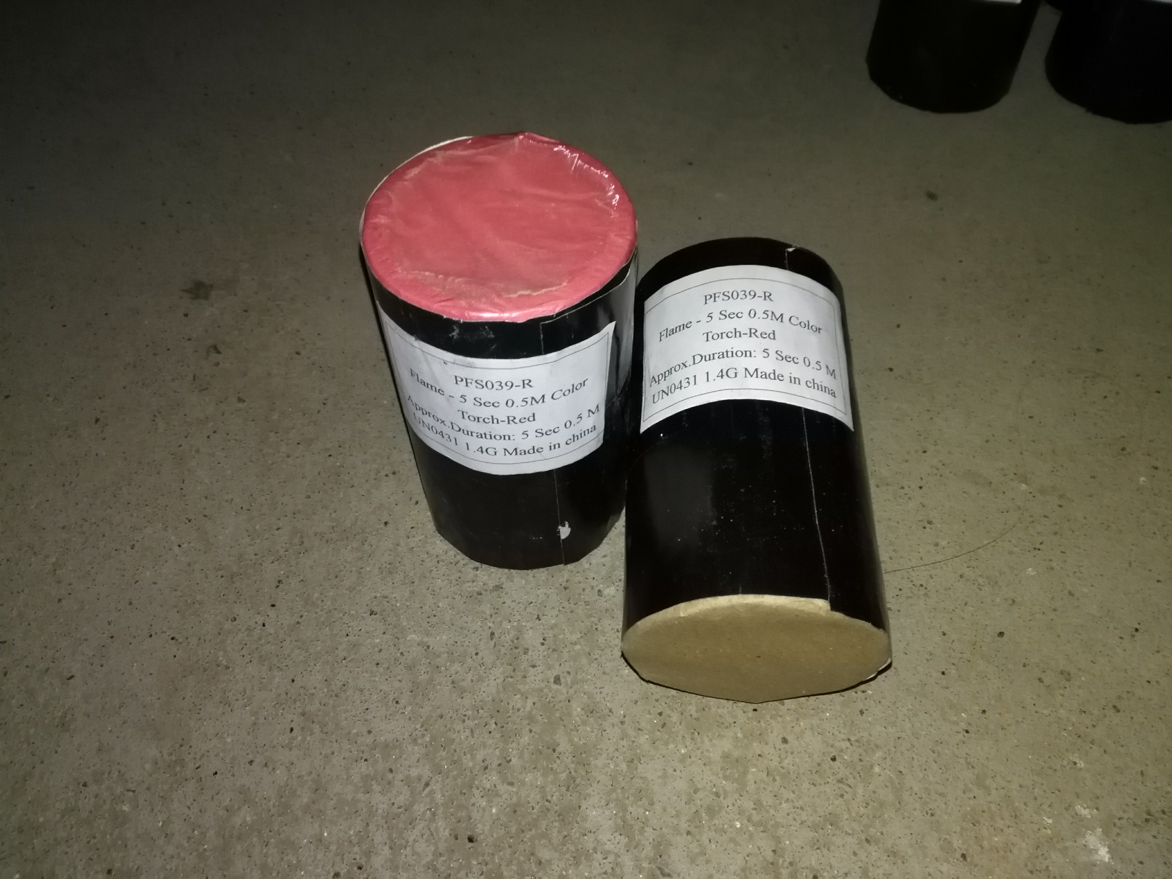 14PFS039R Dominator Flame 5 Sec 2 M FlameRed w/ 2 M ematch MFW