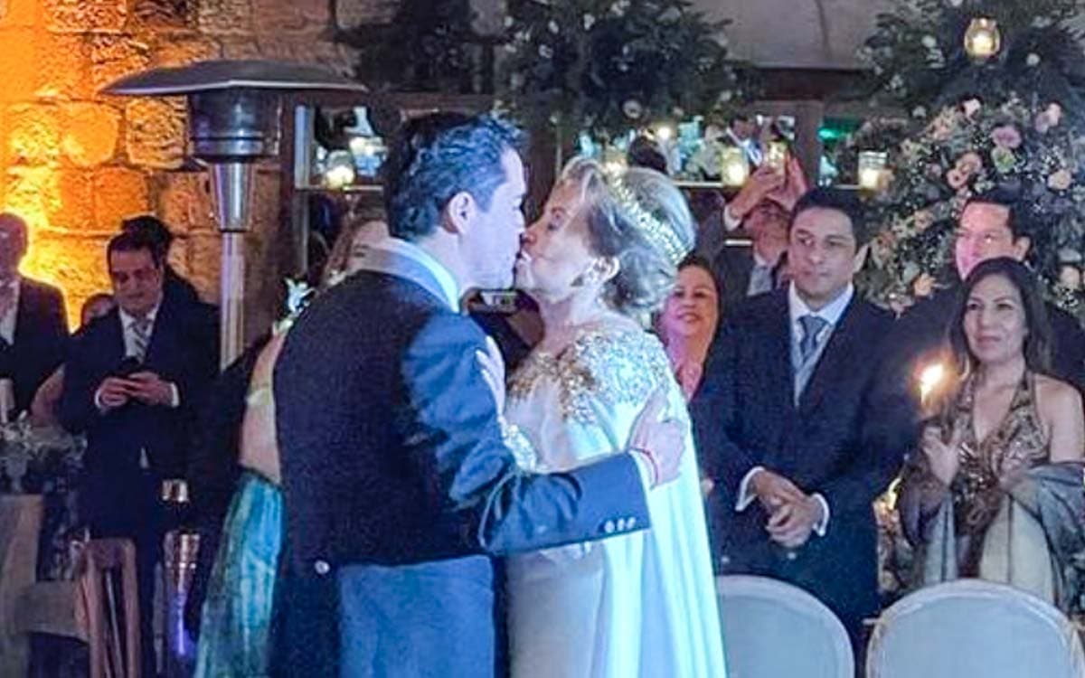 Elba Esther Gordillo se casa con su abogado y filtran su vals de bodas