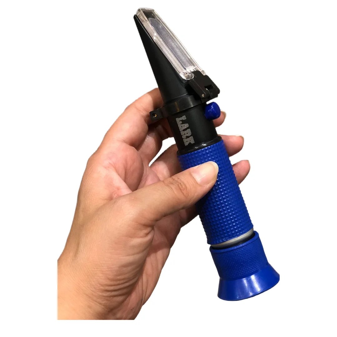 LARK® HAND REFRACTOMETER MxRady