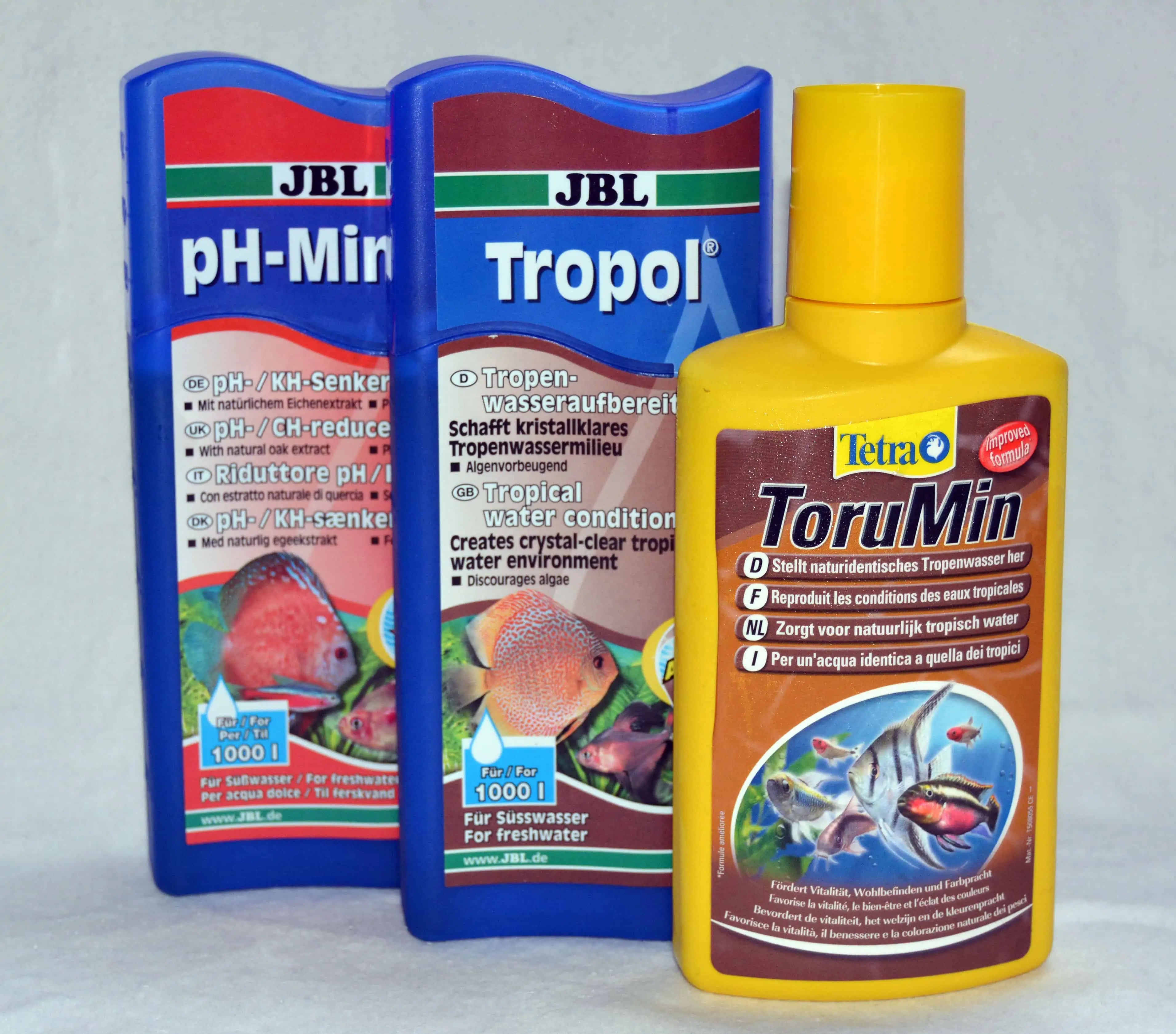 Mittel für dein Aquarium Wasseraufbereiter Anwendung und Wirkung