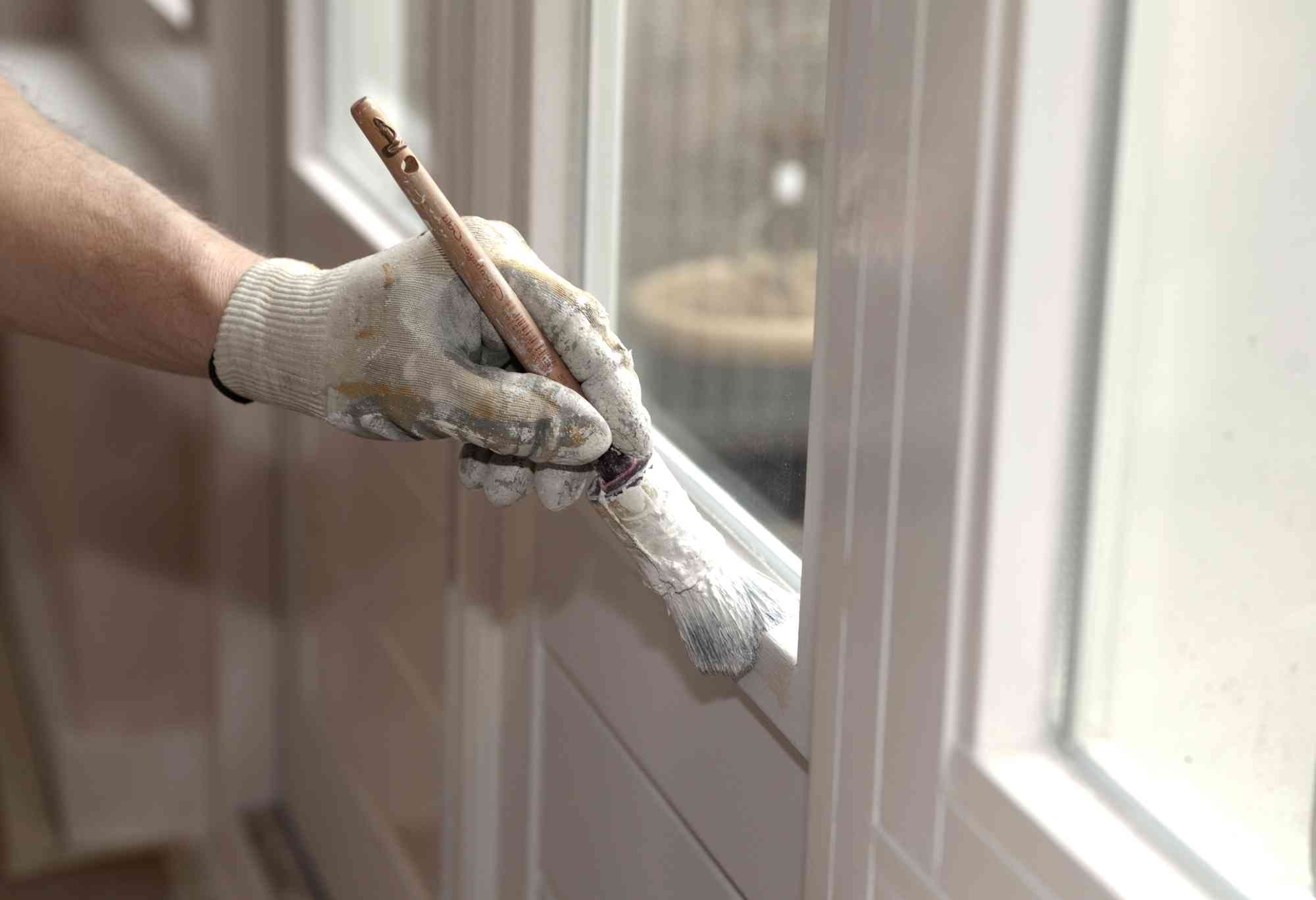 How to Wash Plastic Windows After Repair from Dirt, Adhesive Tape and