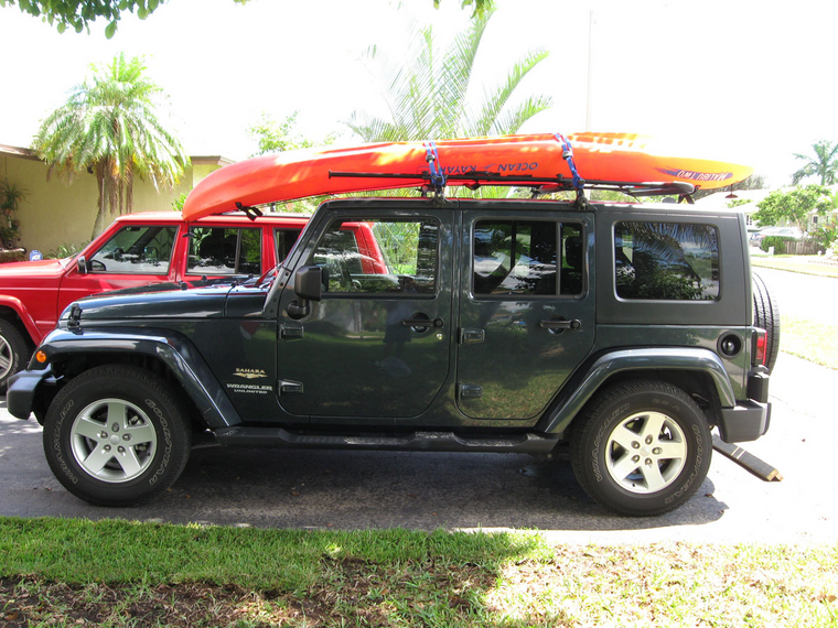 Kayak on top of Jeep