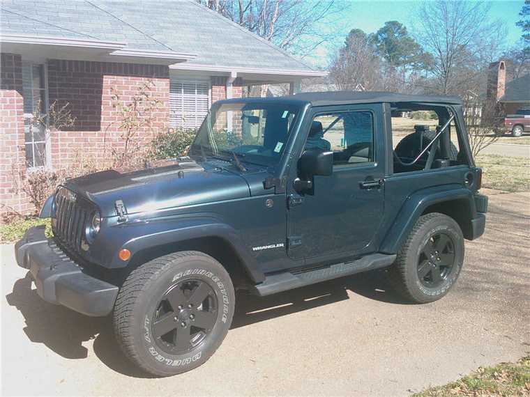 Factory jeep wheels painted black
