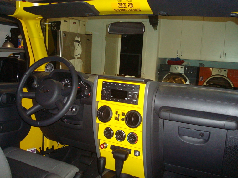 Anyone painted interior parts to match exterior of jeep?