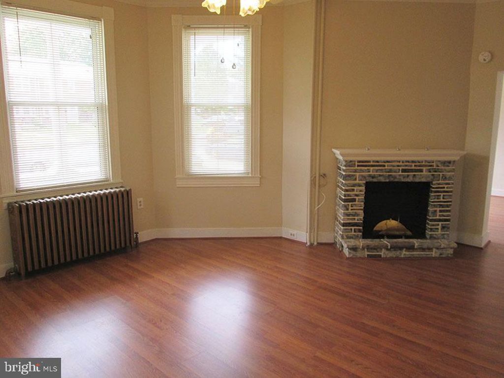 1 bedroom apartment for rent near UMBC · International Student and