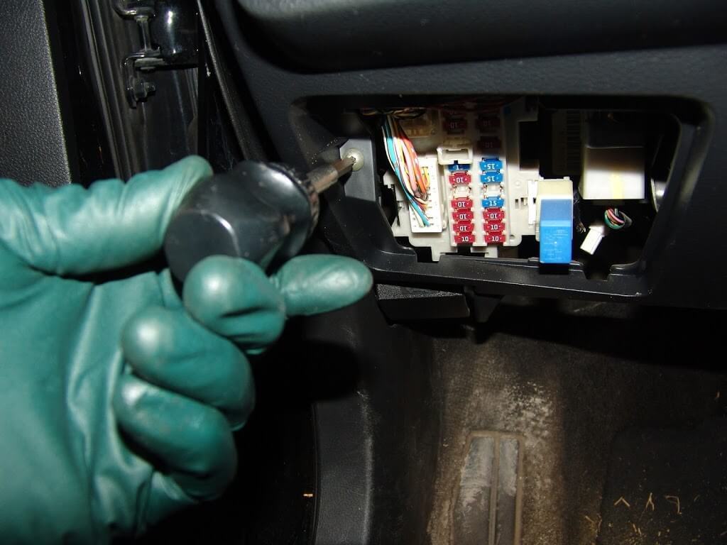 How to Fix Stuck Gas Gauge Needle on 6thgen Maxima