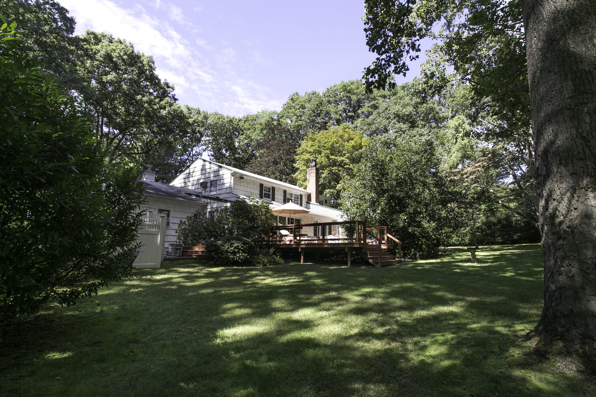238 Centre Island, a rare bargain in Centre Island Long Island New York