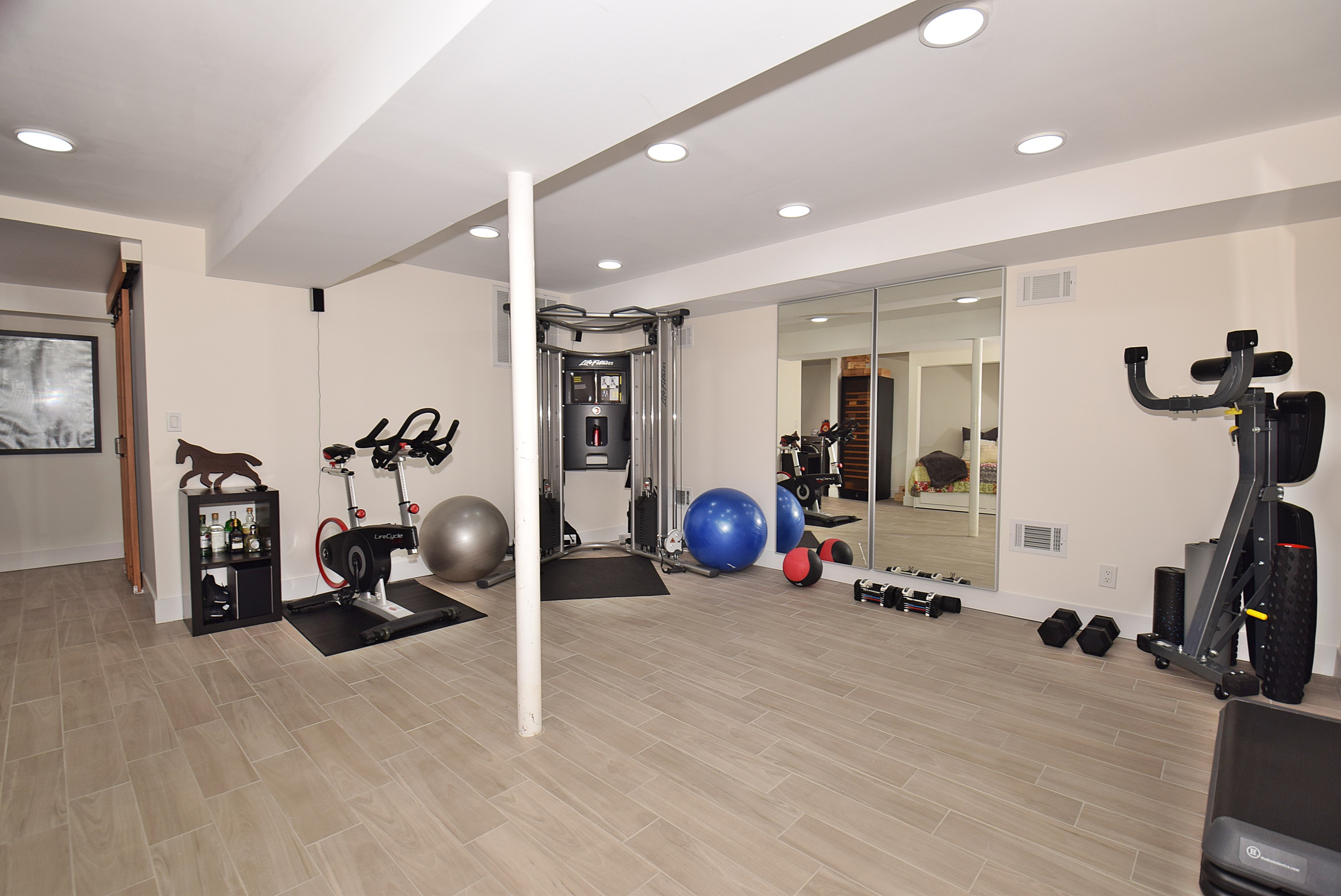 SOLD IN 16 DAYS! 1180 E. Broadway 8 Hewlett Condo Jessica Hollenstein