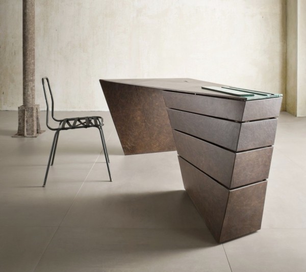 10 Futuristic Office Desks That You Would Love to See