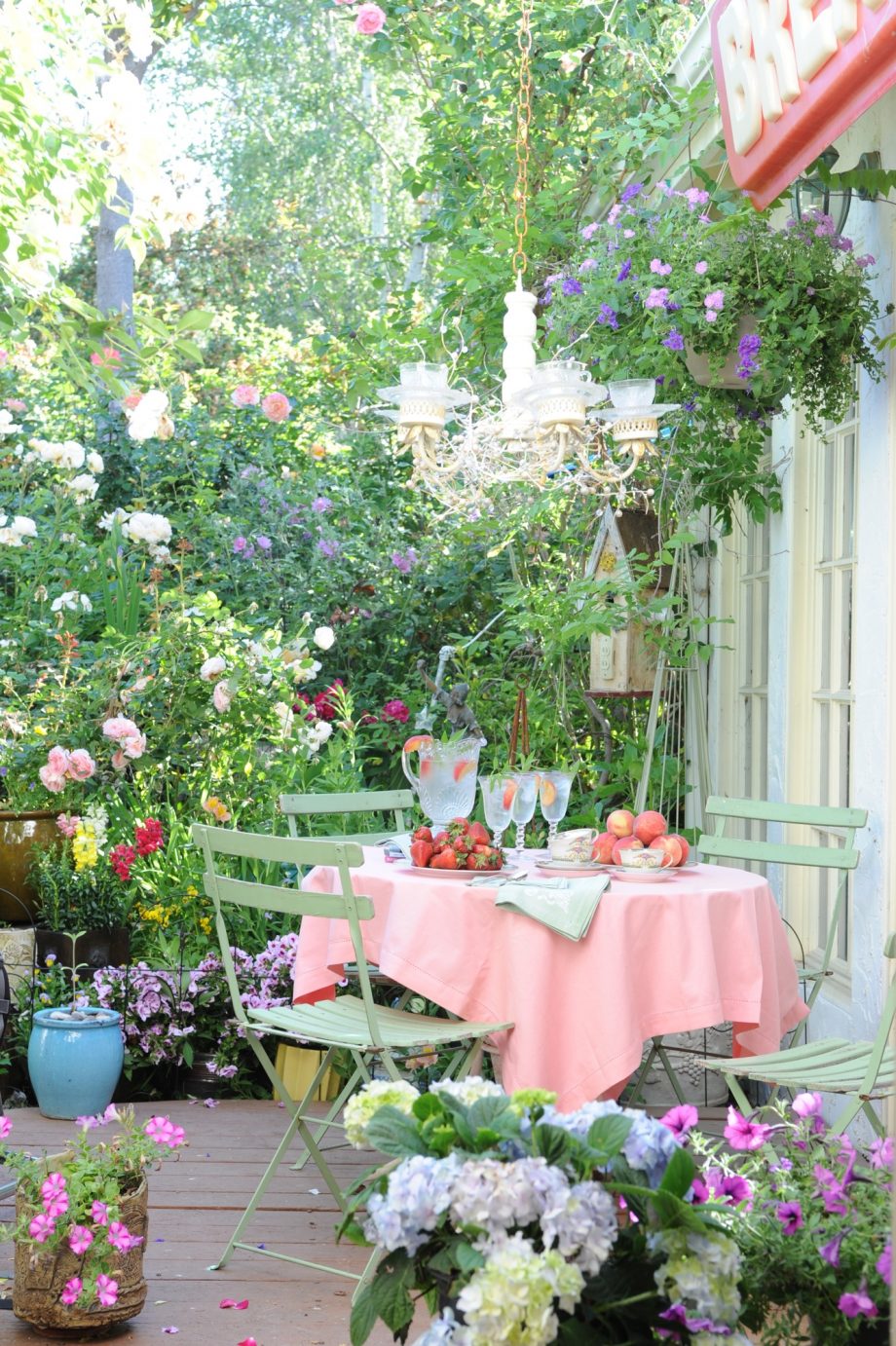 10 Ways to Turn Your Small Balcony into a Stunning Oasis