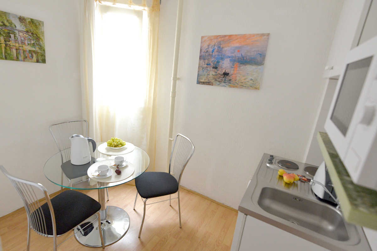 Belgrade apartment at Republic Square