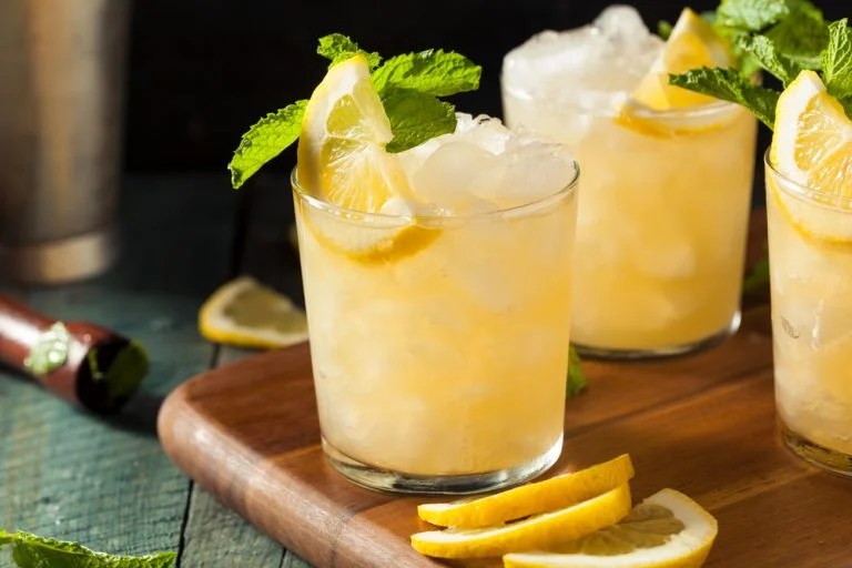 16 Best Summer Whiskey Cocktails to Drink