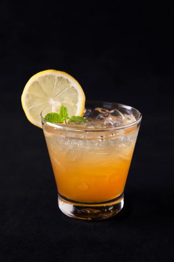 16 Best Summer Whiskey Cocktails to Drink