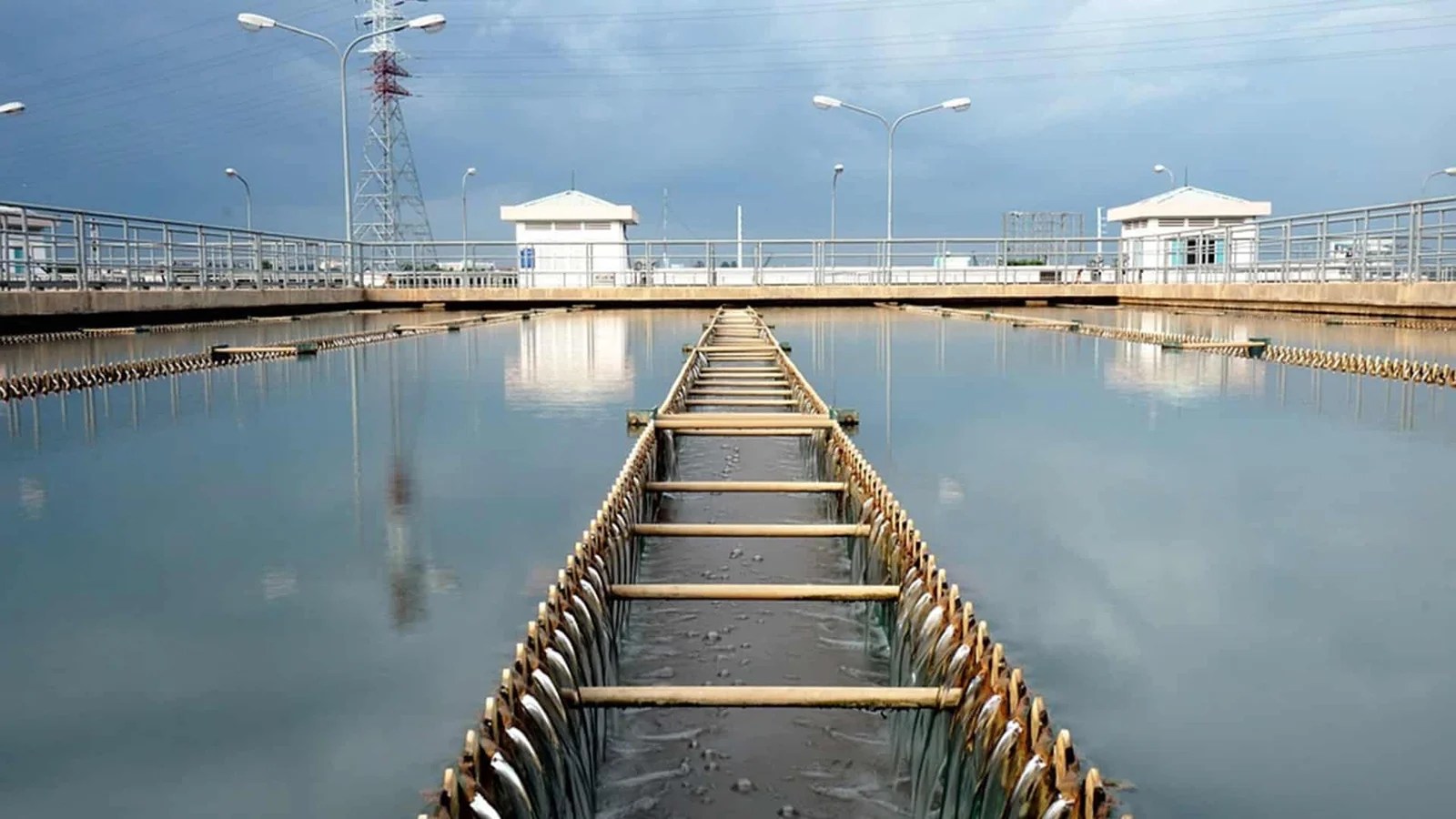 Treated and purified sewage water for industrial use to attract 18 pc