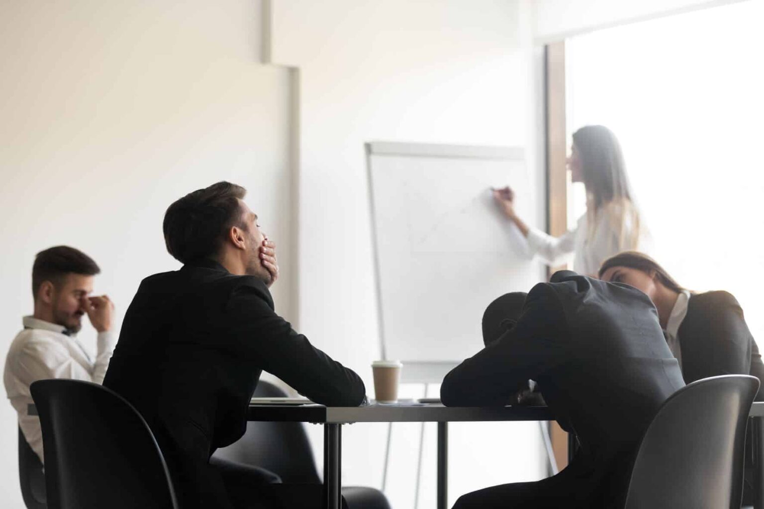 9 Popular Employee Training Methods for Workplace Training