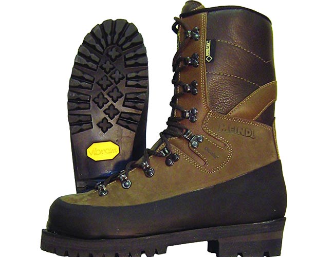 Best Lineman Boots to Help you Climb Poles and Towers