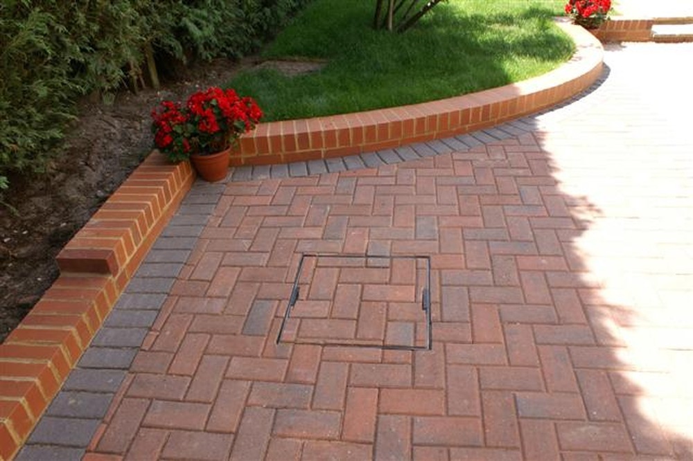 Teambuilder and Garden Designs 100 Feedback, Bricklayer, Driveway