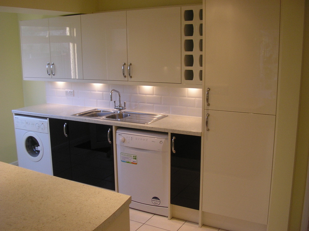 AY Installations 100 Feedback, Kitchen Fitter, Bathroom Fitter