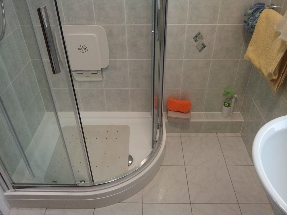 Lowes Services (East Anglia) Ltd 100 Feedback, Bathroom Fitter, Plumber, Kitchen Fitter in Beccles