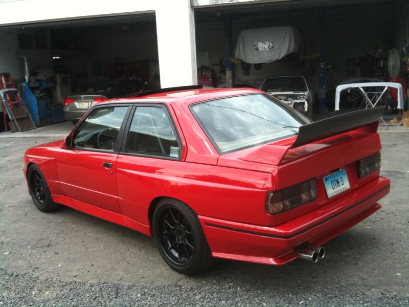 BMW E30 M3 Complete paint job! Shiny new paint and beautiful piece of