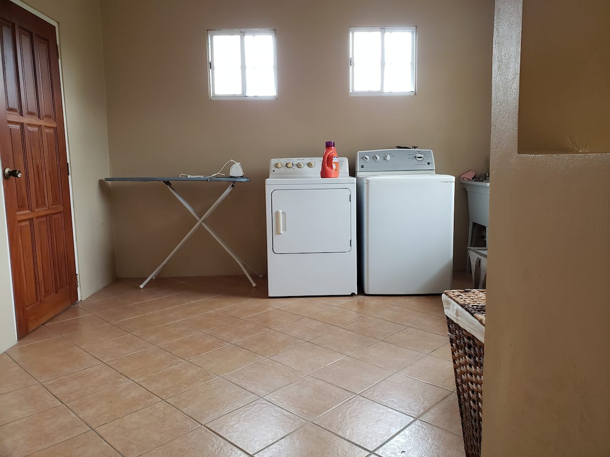 FOR RENT SANTA CRUZ, GREEN SPACE TT700/night My Bunch of Keys