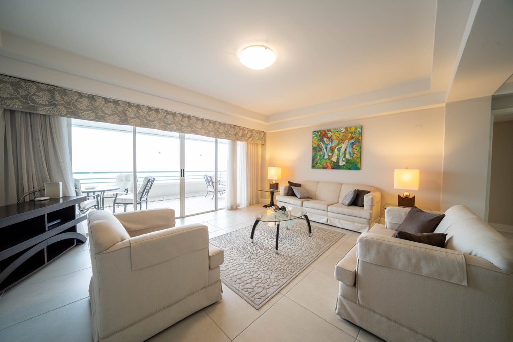 FOR RENT La Fontaine, Westmoorings South East Beautiful apartment