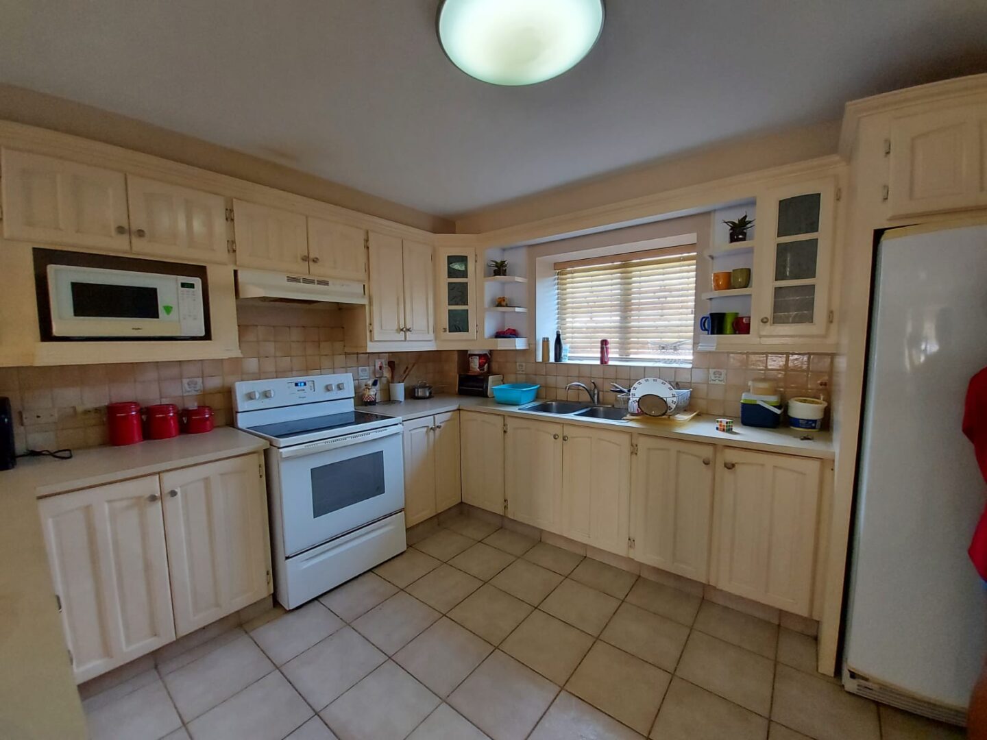 For Rent St Ann’s Town house Gated Compound Close to the Savannah