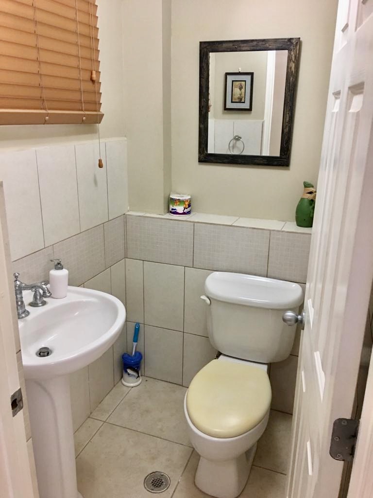 FOR RENT GLENCOE, IRISH CREST My Bunch of Keys