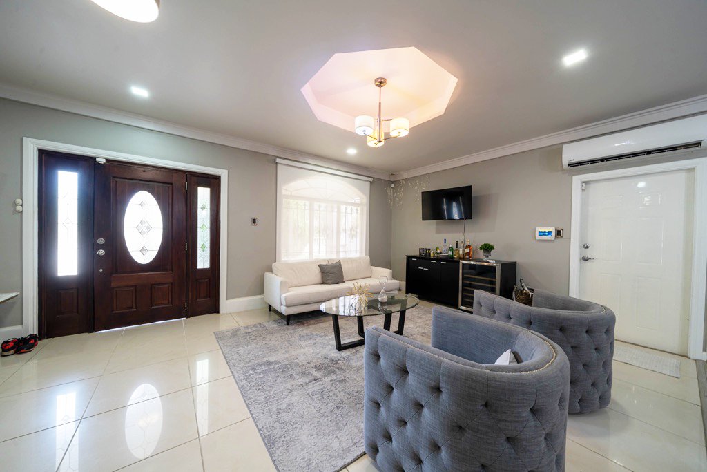 House For Sale Bayshore 9.5MTT My Bunch of Keys