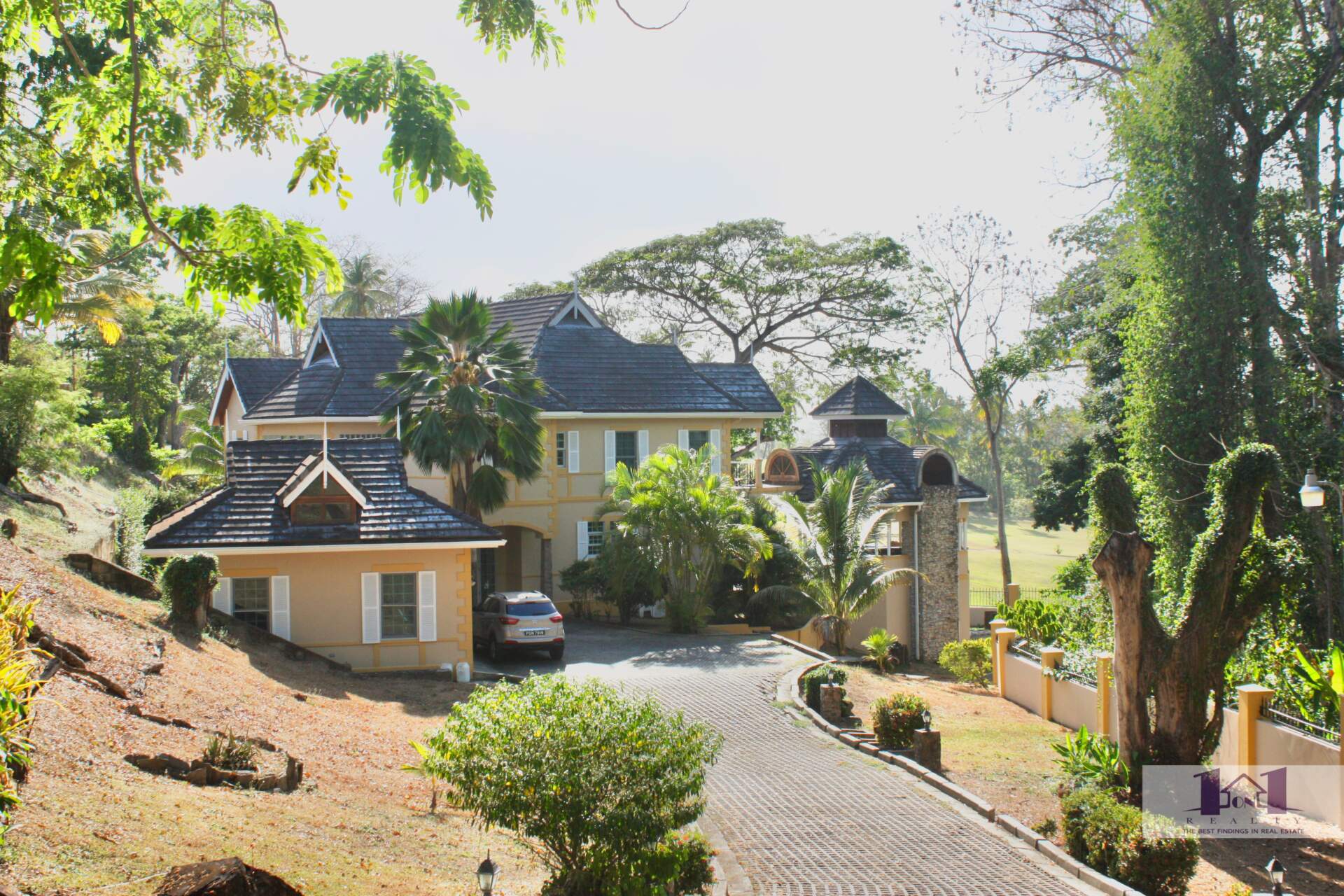 6 Bedroom Villa, Mount Irvine, Tobago My Bunch of Keys