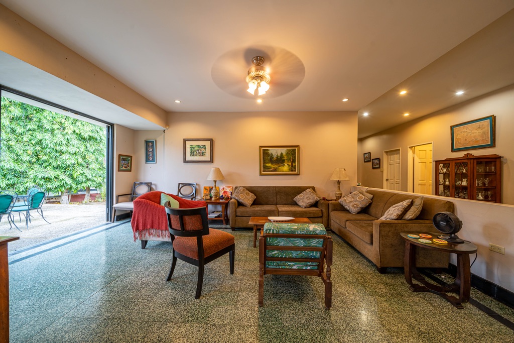 House For Sale Ellerslie Park 9.8MTT My Bunch of Keys