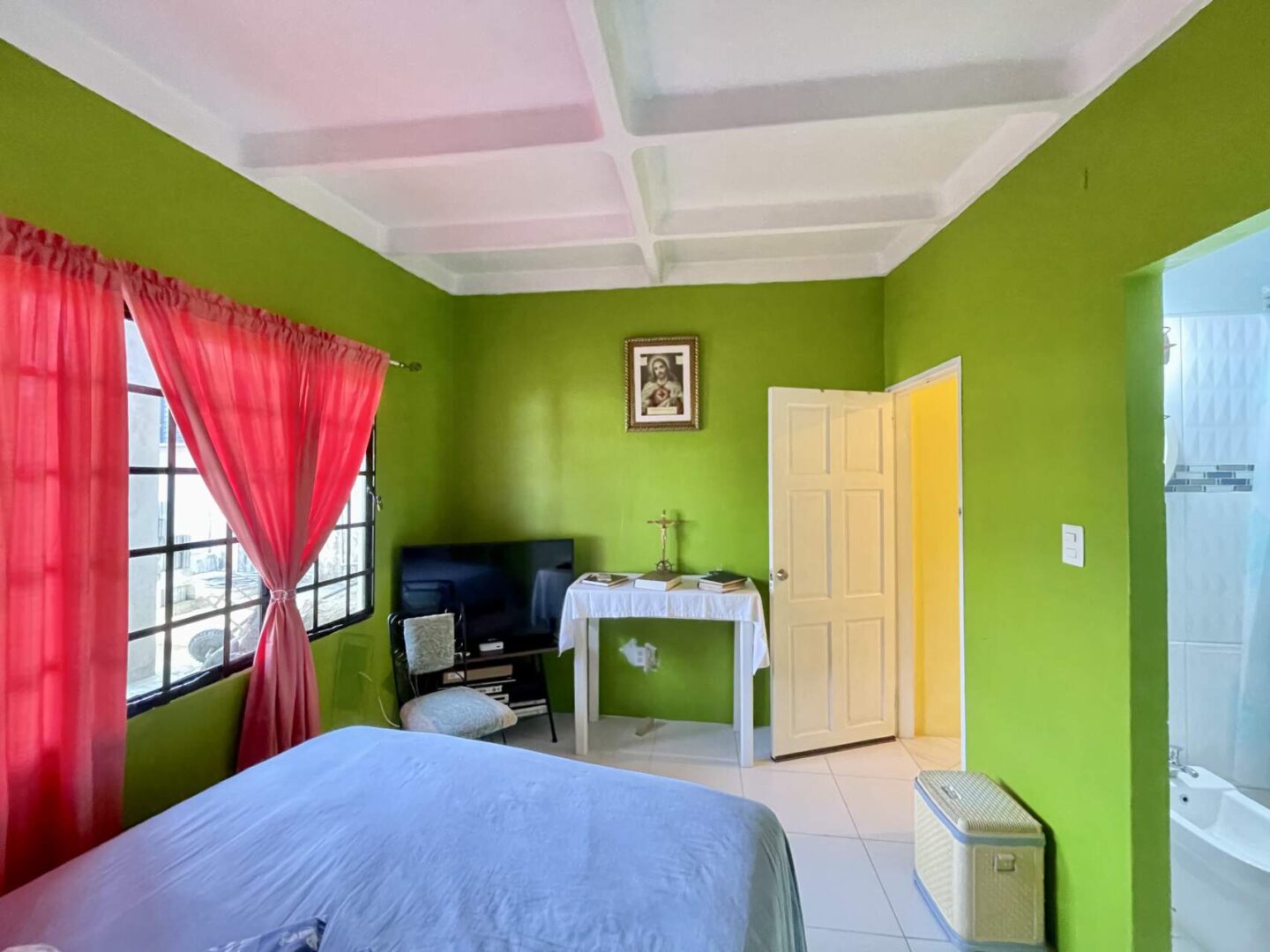 RENOVATED 3 BED/3 BATH HOUSE, ARIMA My Bunch of Keys