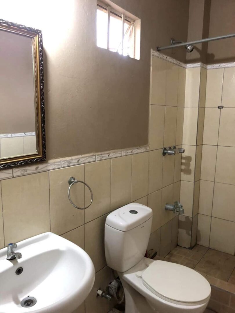 Apartment Building near UWI generating/investment My Bunch