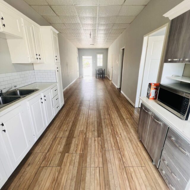 Freeport 2Bed; 1 BathFully AC Modern Apartment My Bunch of Keys